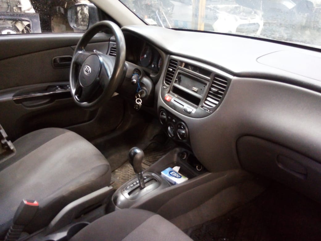  Kia RIO 2010    EN DESARME